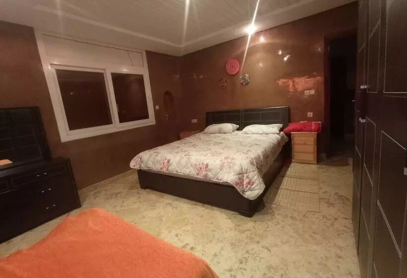 Retkeilymaja Mubaradise Surfcamp