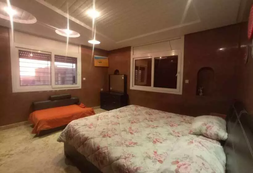 Retkeilymaja Mubaradise Surfcamp