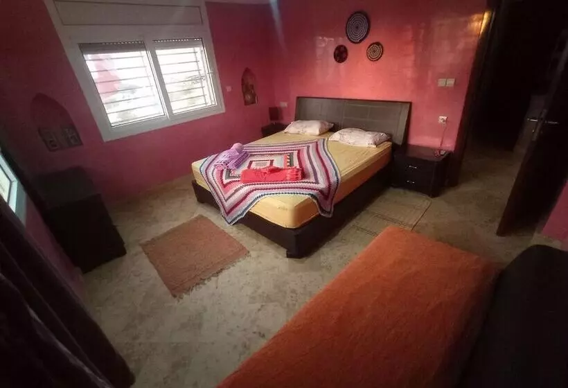 Retkeilymaja Mubaradise Surfcamp