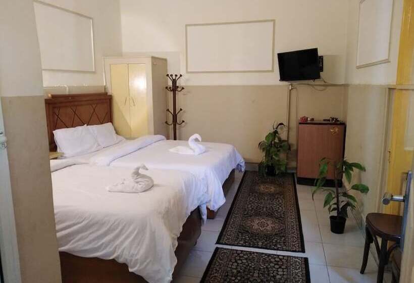 هاستل Panorama Palace