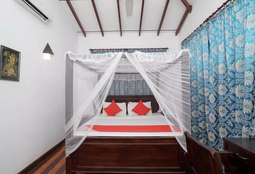 تختخواب و صبحانه Mass Eco Cabana Yoga & Spa   Unawatuna