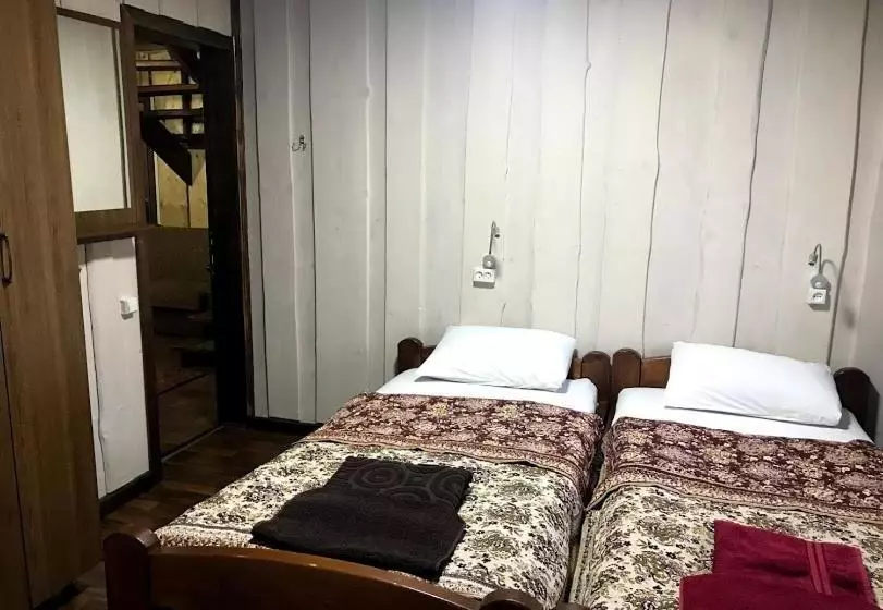 Fayniy Motel