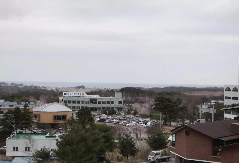 Goodstay Motel Hill