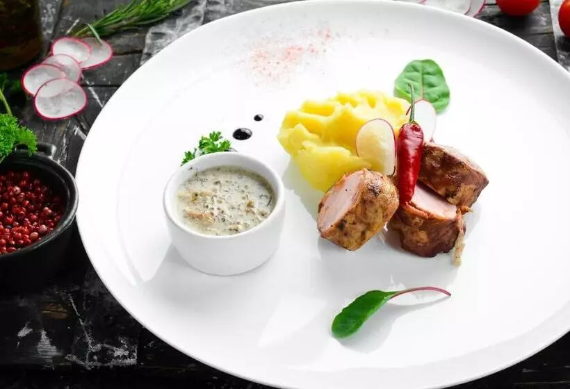 ホテル курортний готель золота корона