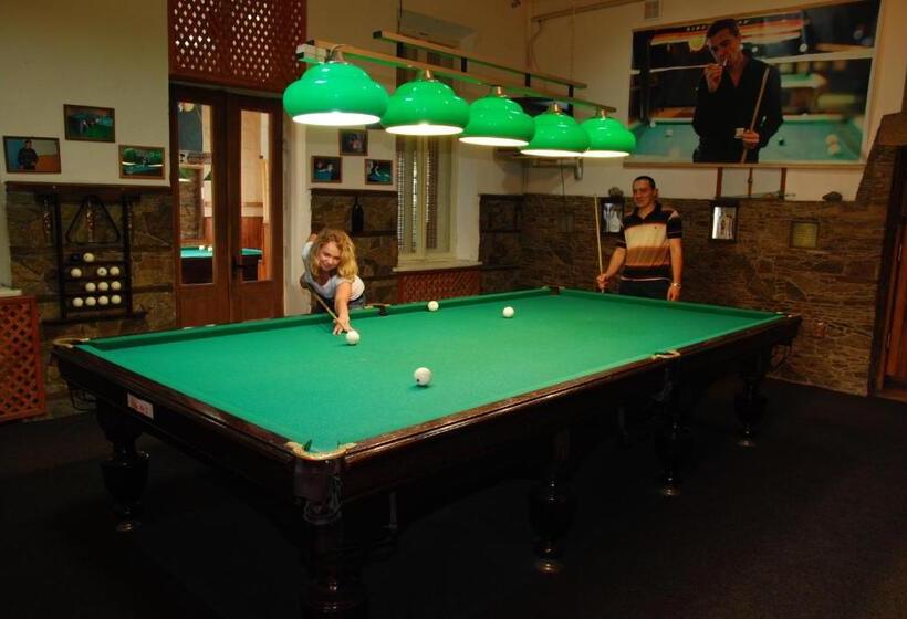 酒店 Filvarki Centre