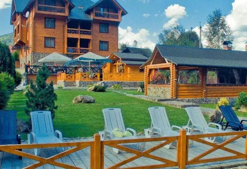 هتل Forest House