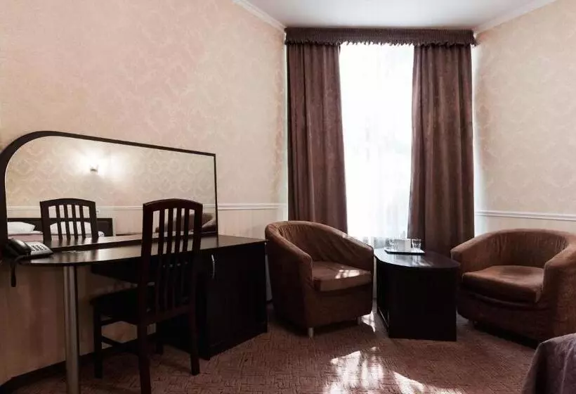 Hotel Noy