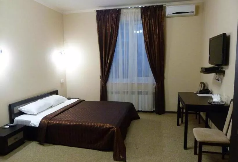 Hotel Noy
