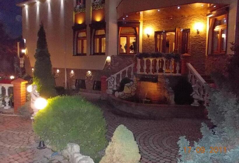 فندق Rayske Yabloko