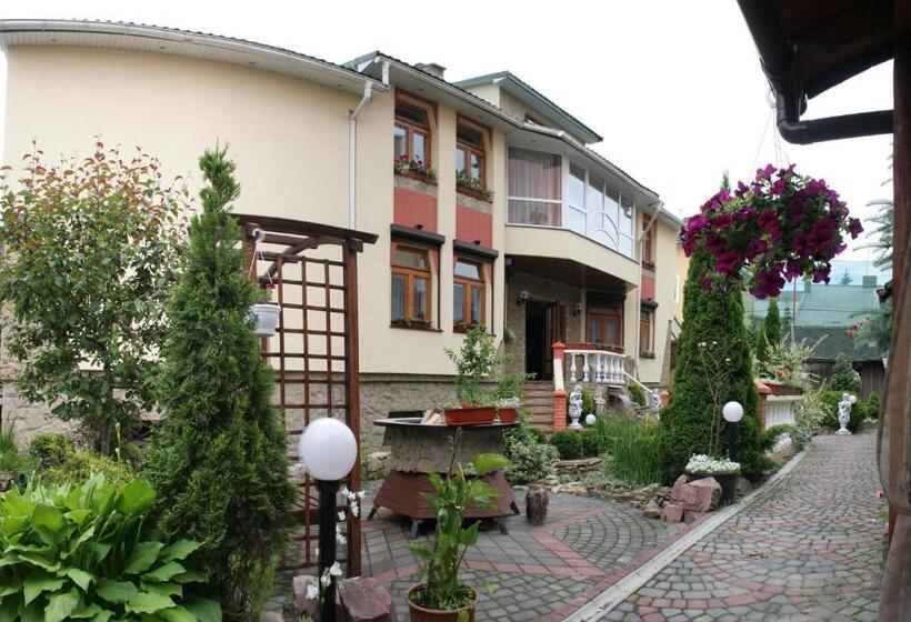 فندق Rayske Yabloko