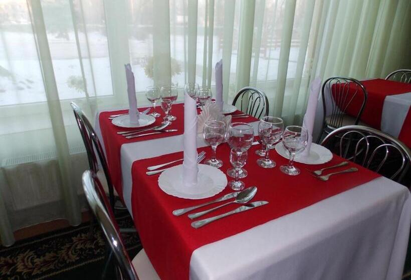 هتل Tourist Poltava