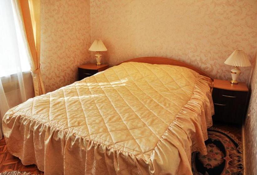 هتل Tourist Poltava