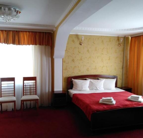 هتل Tourist Poltava