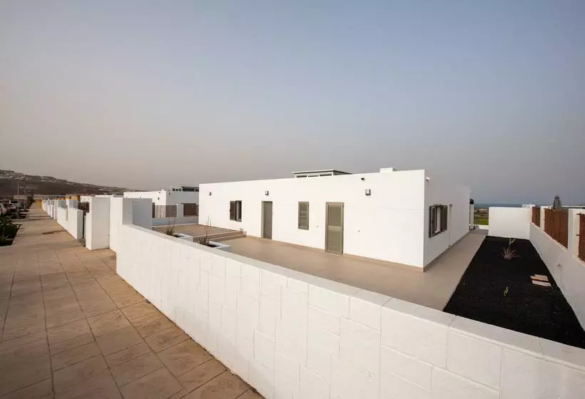 Ereza The White Homes