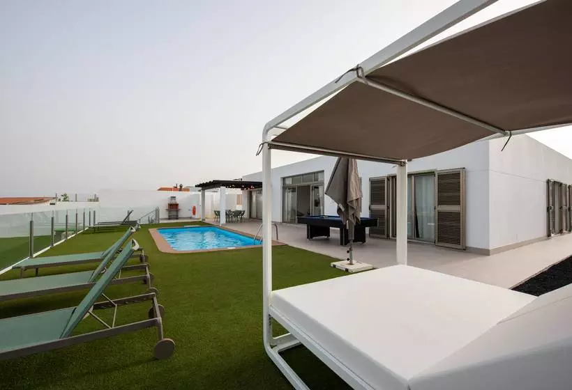 Ereza The White Homes