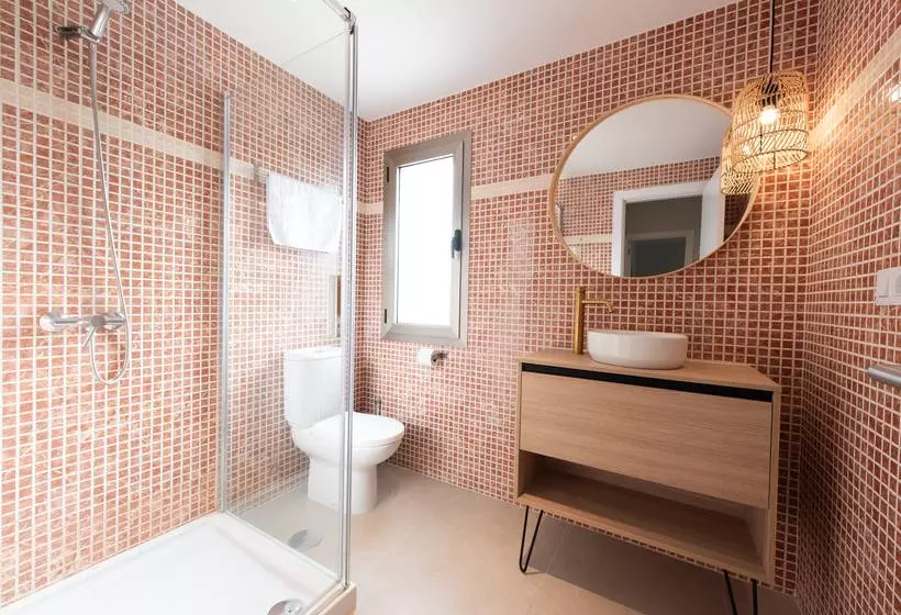 Ereza The White Homes