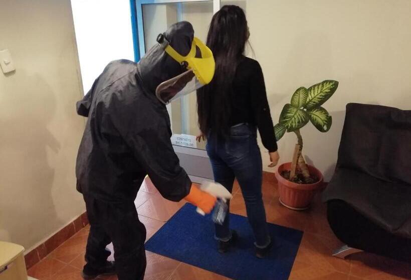 هاستل Le Ciel D'uyuni