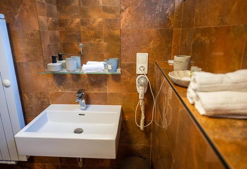 住宿加早餐  Atelier Lanna