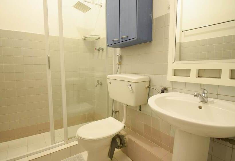 Bed and Breakfast Charming White Room