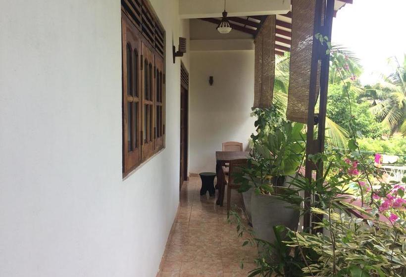 تختخواب و صبحانه H&c Heaven Beach