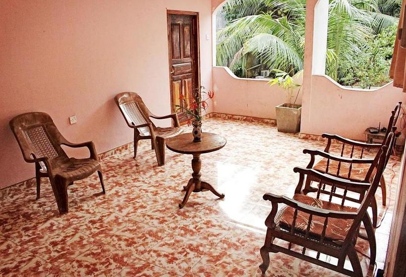 تختخواب و صبحانه H&c Heaven Beach