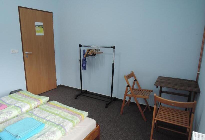 تختخواب و صبحانه Previt Janek