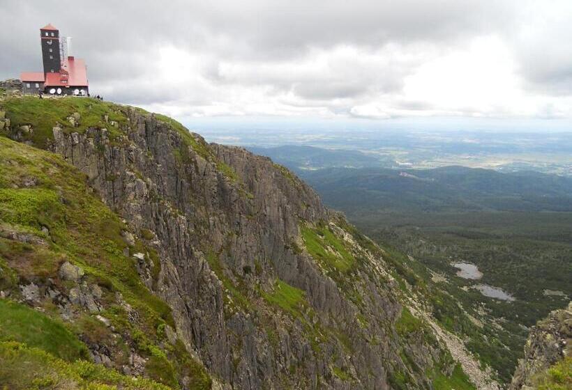 تختخواب و صبحانه Previt Janek