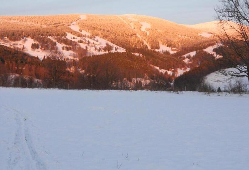 تختخواب و صبحانه Previt Janek