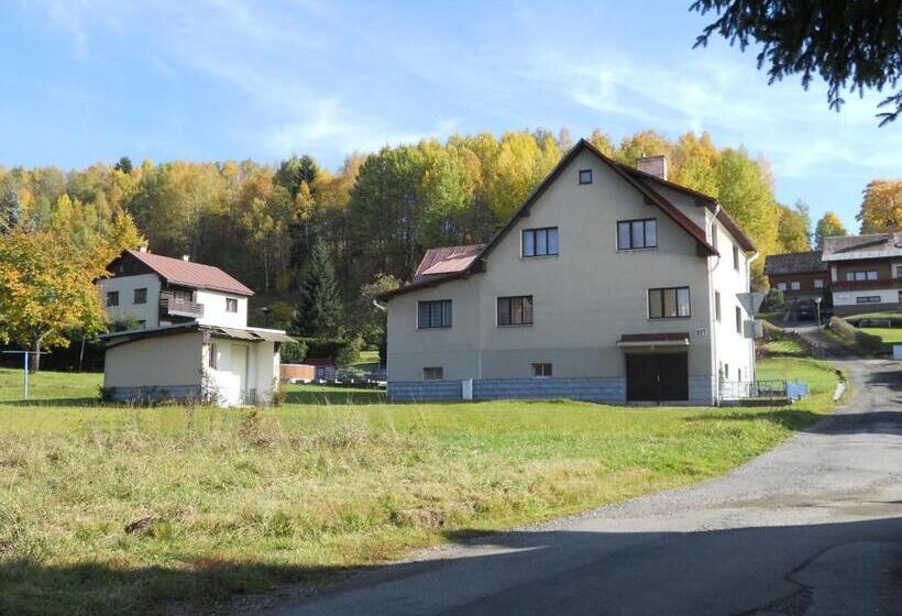 تختخواب و صبحانه Previt Janek