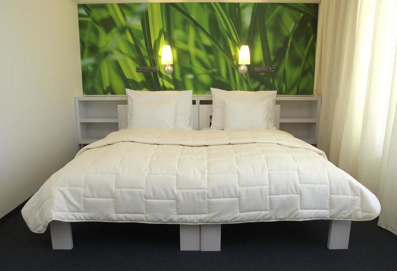 Ea Zámecký Hotel Sychrov