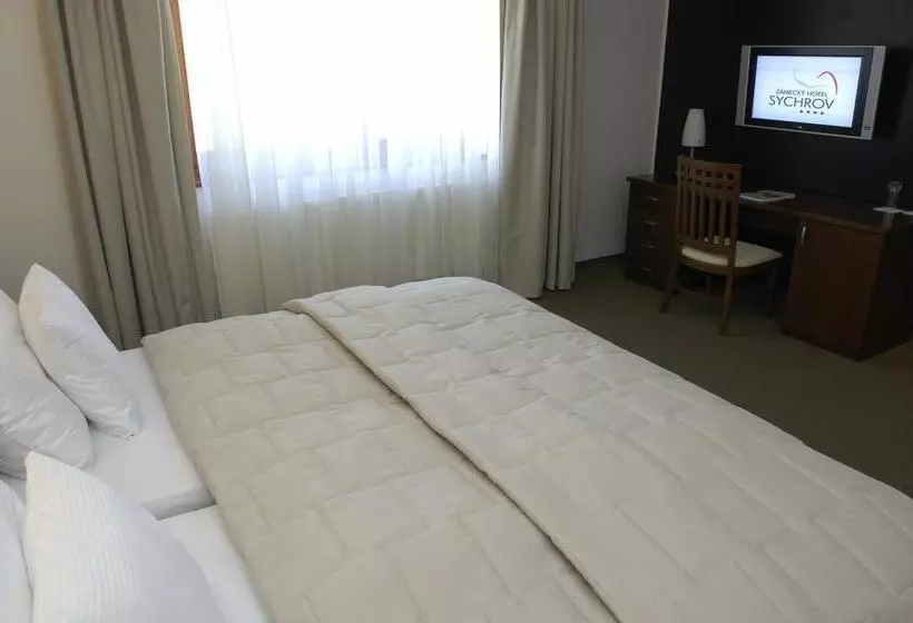Ea Zámecký Hotel Sychrov