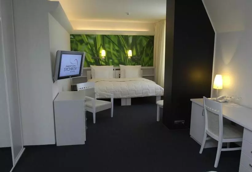 Ea Zámecký Hotel Sychrov