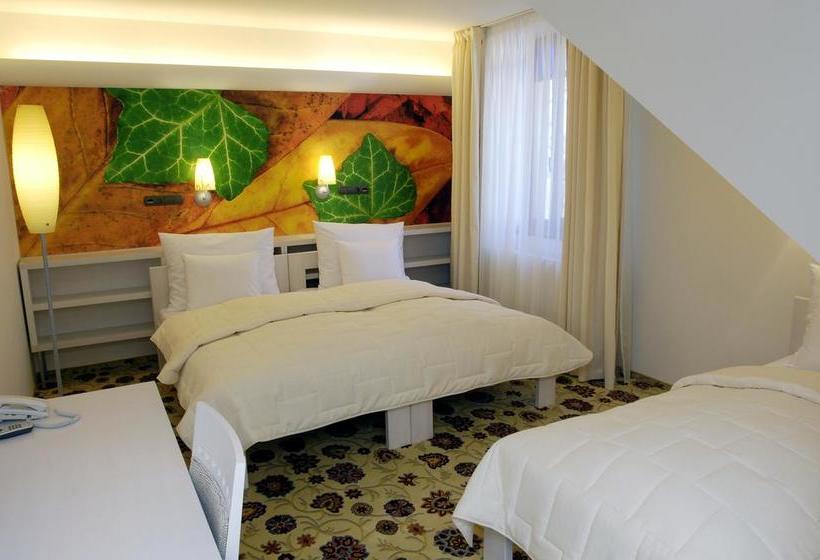 Ea Zámecký Hotel Sychrov