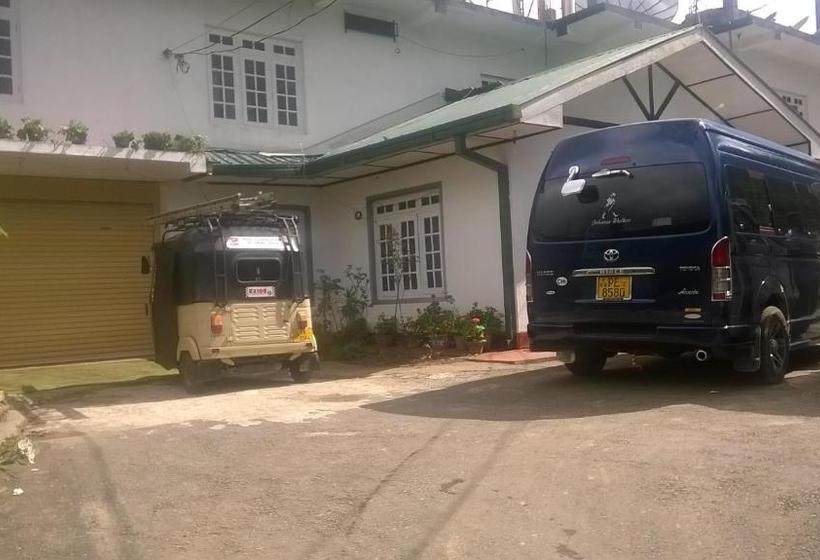 هتل Glenfall Guest