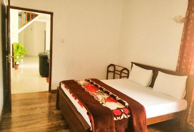 هتل Glenfall Guest