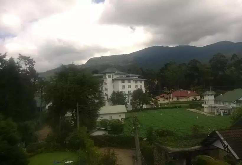 هتل Glenfall Guest