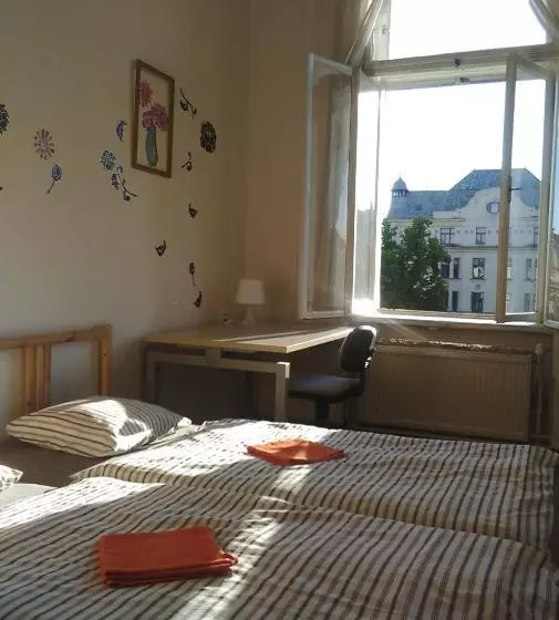 هتل Hostel Moravia Ostrava