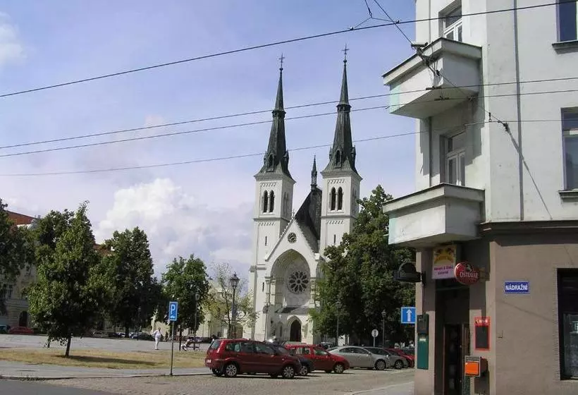 هتل Hostel Moravia Ostrava