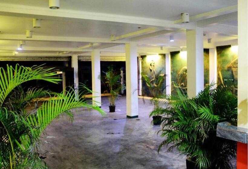 Kings Hotel Restaurant And Bar