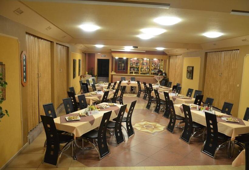 ホテル Relax U Drsů