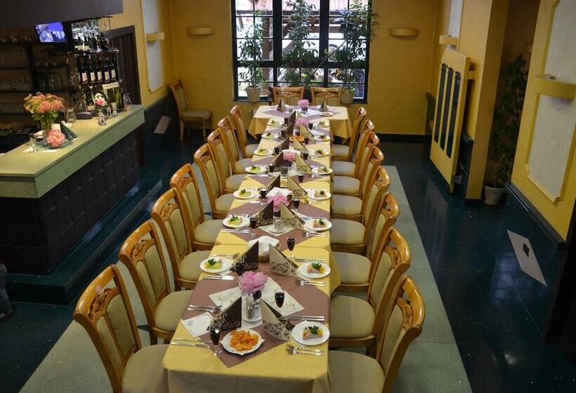 ホテル Relax U Drsů