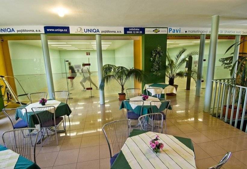 ホテル Relax U Drsů