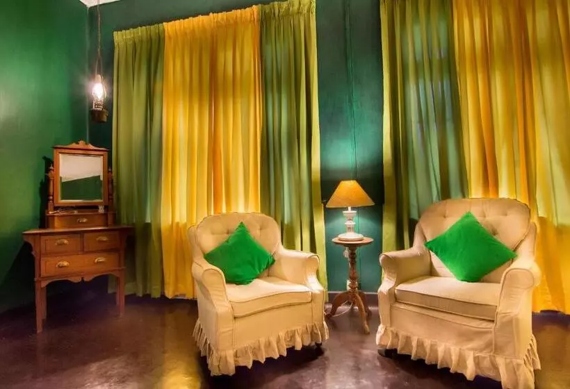 Hotel The Kandyan Manor By Bhathiya & Suzy