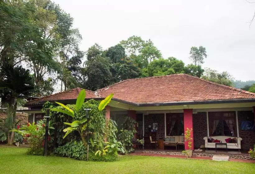 Hotel The Kandyan Manor By Bhathiya & Suzy