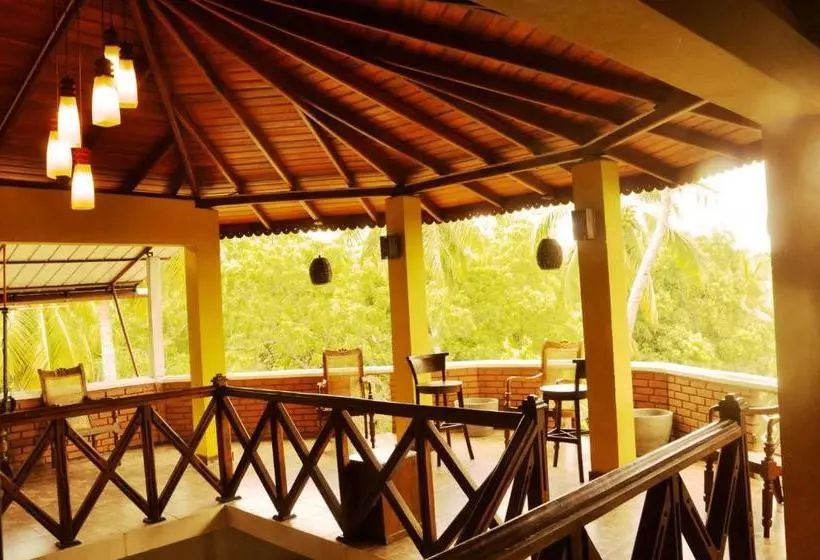 Hotelli Tinaya