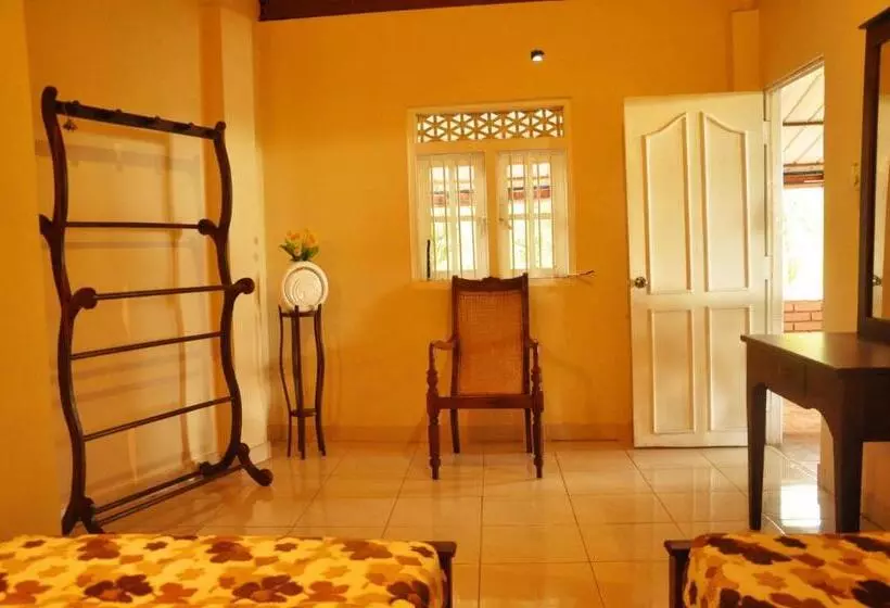 Hotelli Tinaya
