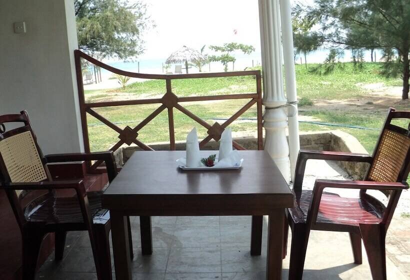 Hotelli New White Sand Beach