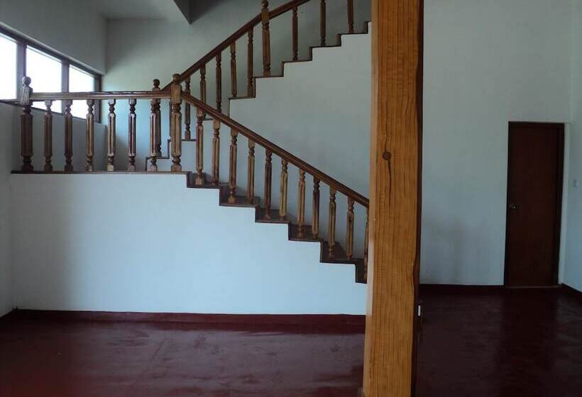 Hotelli New White Sand Beach