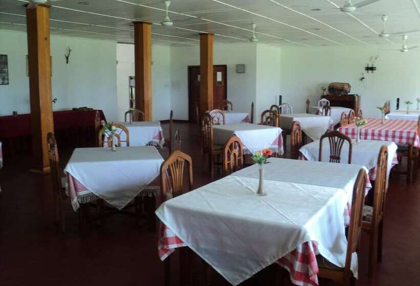 Hotelli New White Sand Beach