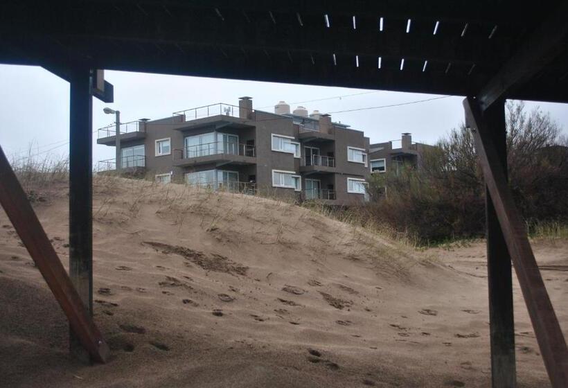 استراحتگاه Complejo Sakura